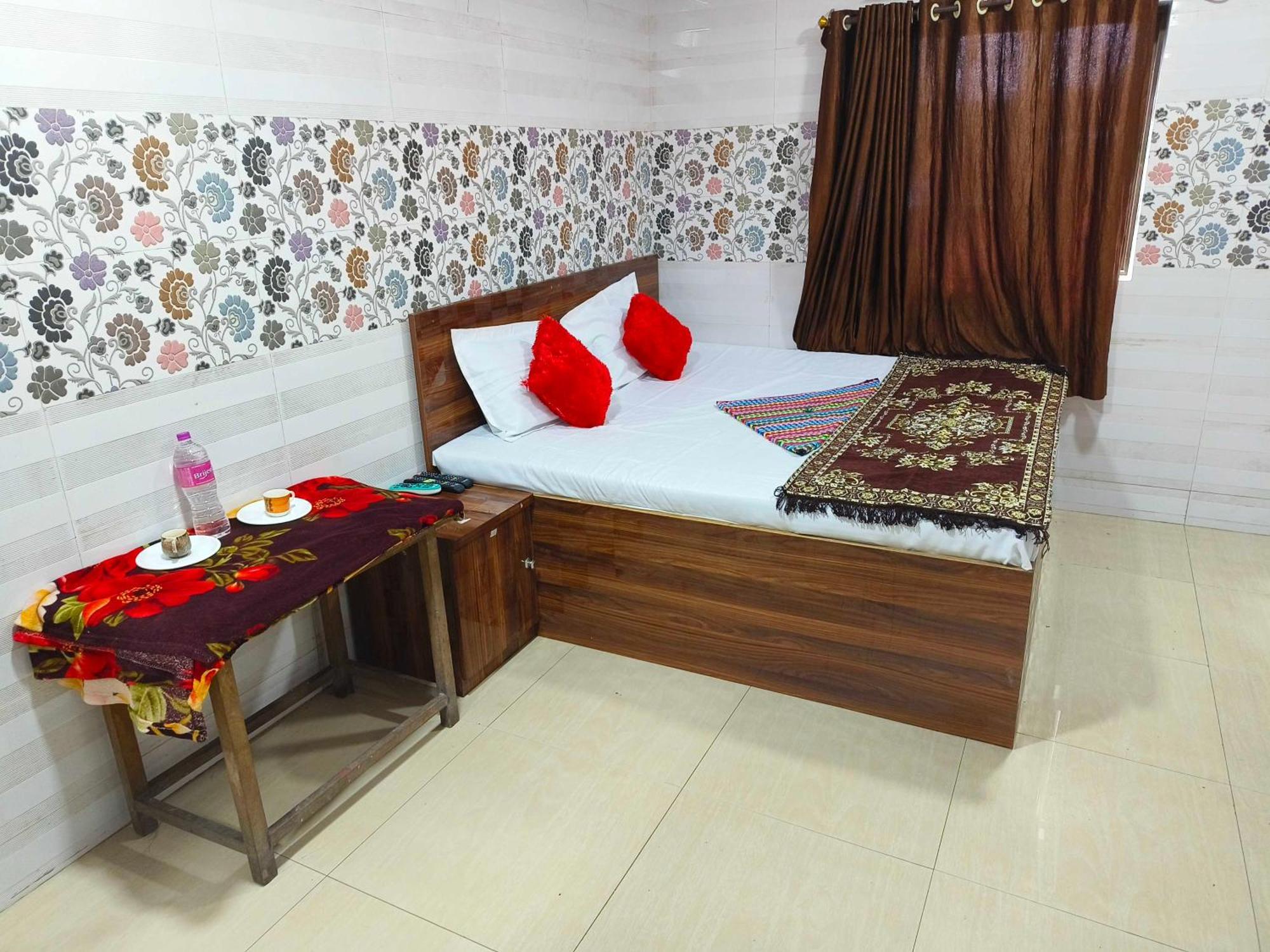 Hotel O Sai Palace Мумбаї Екстер'єр фото
